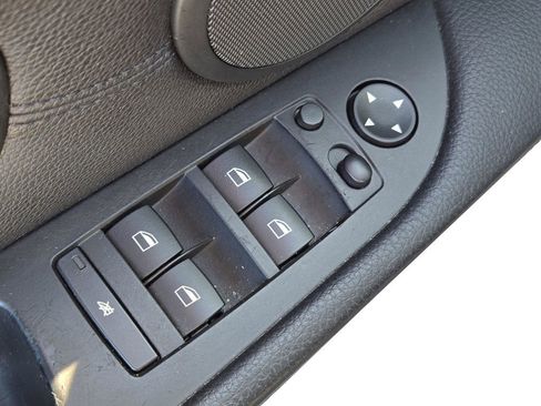 Used 2010 BMW 528i 528i image 16