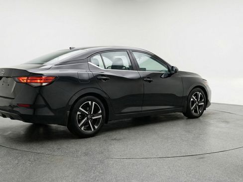 Used 2025 Nissan Sentra SV FWD image 9
