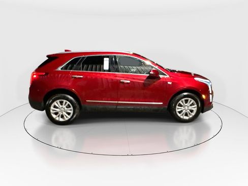 Used 2021 Cadillac XT5 Luxury w/ LPO, Floor Liner Package image 9