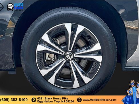 Used 2025 Toyota bZ4X AWD w/ Weather Package image 8