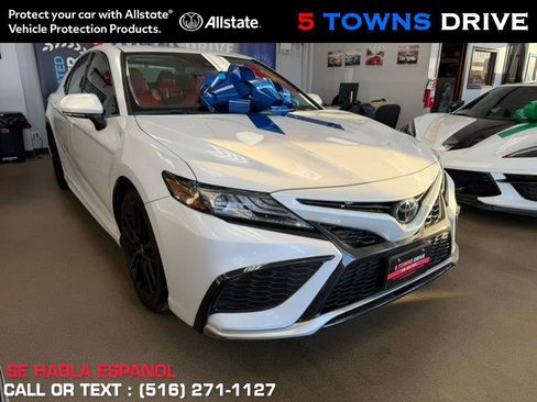 Used 2024 Toyota Camry XSE FWD image 1