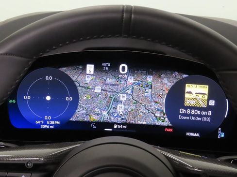 Certified 2025 Porsche Macan 4S Electric AWD/4WD image 17