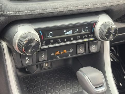 Used 2024 Toyota RAV4 XLE Premium w/ Weather Package AWD/4WD image 31