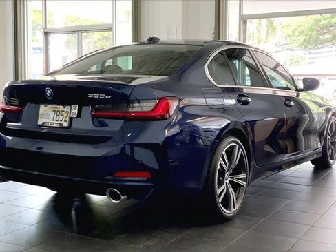 Used 2023 BMW 330e w/ Premium Package image 11