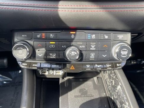 Used 2023 Dodge Durango R/T image 37