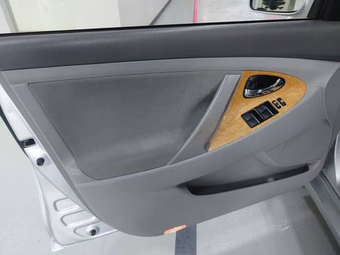 Used 2007 Toyota Camry FWD image 10