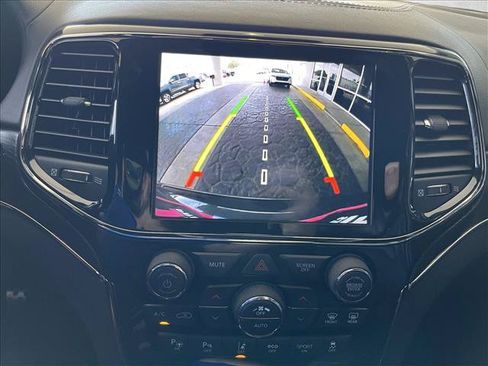 Used 2020 Jeep Grand Cherokee High Altitude AWD/4WD image 14
