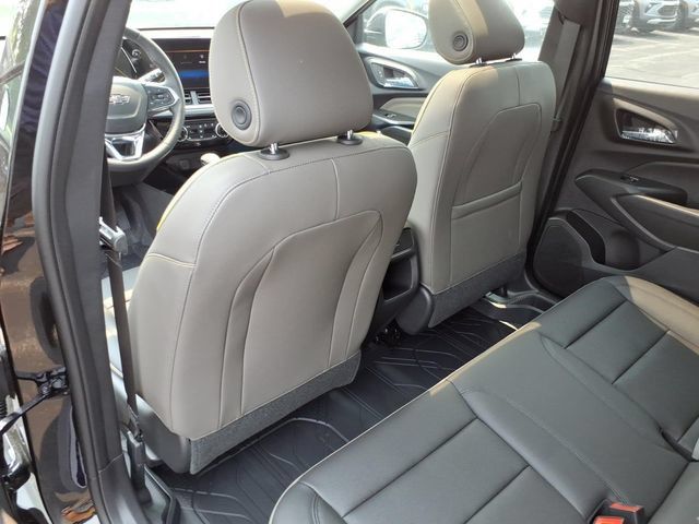 New 2026 Chevrolet Trax ACTIV w/ Sunroof Package FWD image 9