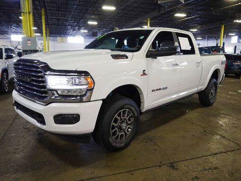 Used 2019 RAM 2500 Limited image 3