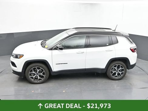Used 2025 Jeep Compass Limited AWD/4WD image 40