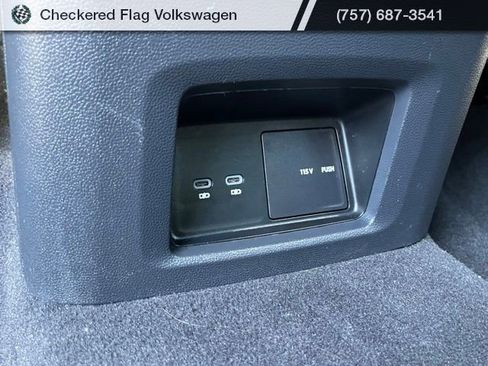 Used 2024 Volkswagen Atlas Cross Sport SEL Premium R-Line w/ Adventure Package AWD/4WD image 29