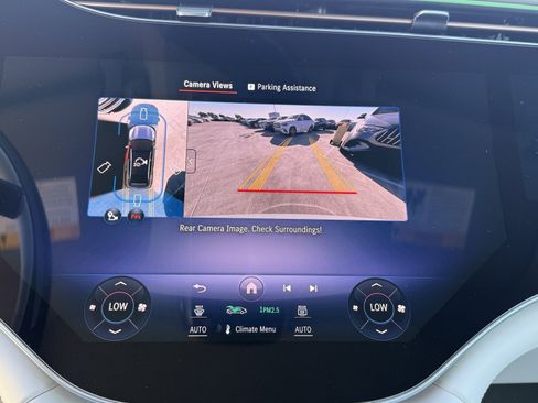 New 2025 Mercedes-Benz Maybach EQS 680 4MATIC image 23