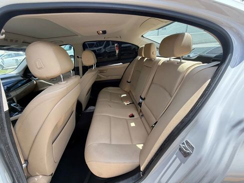 Used 2016 BMW 528i Sedan image 9