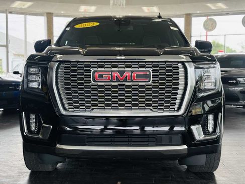 Used 2023 GMC Yukon SLT AWD/4WD image 19