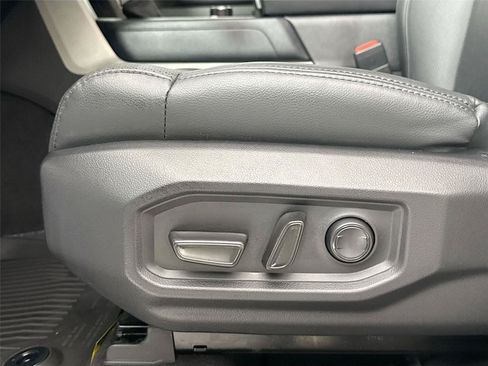Used 2024 Toyota Tundra SR5 w/ SR5 Premium Package AWD/4WD image 27