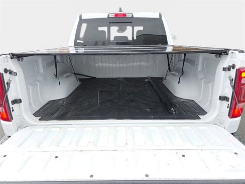 Used 2022 RAM 1500 Laramie image 14