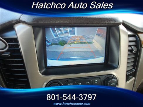 Used 2016 GMC Yukon XL Denali w/ Open Road Package AWD/4WD image 15