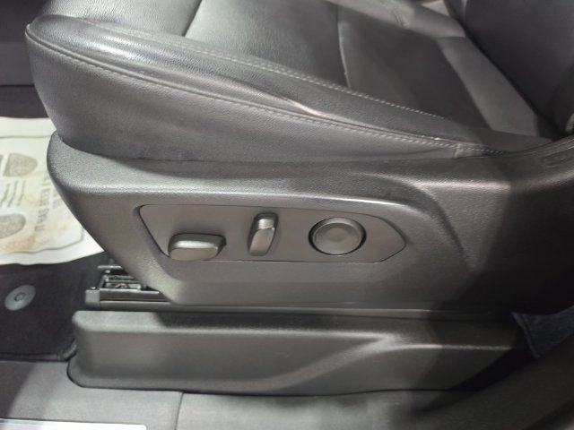 Used 2023 Chevrolet Tahoe LT w/ Luxury Package AWD/4WD image 21