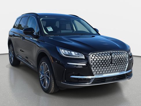 New 2026 Lincoln Corsair Premiere image 3
