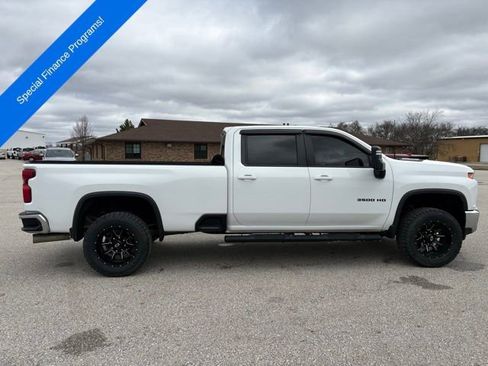 Used 2021 Chevrolet Silverado 3500 LT w/ Snow Plow Prep/Camper Package image 9