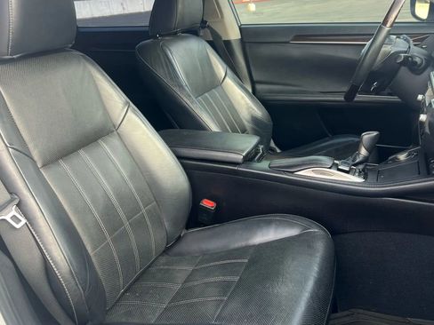 Used 2017 Lexus ES 350 w/ Luxury Package image 17