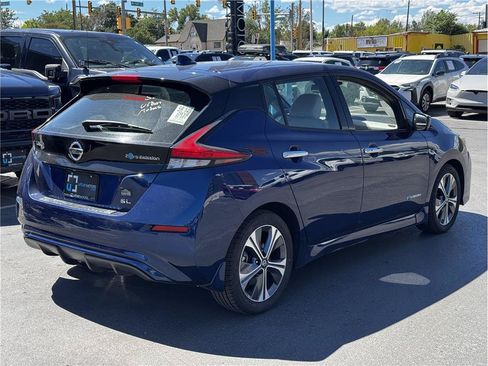 Used 2018 Nissan Leaf SL w/ SL Technology Package FWD image 2