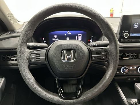 Used 2023 Honda Accord EX image 18
