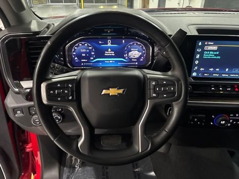 Certified 2026 Chevrolet Silverado 1500 LT AWD/4WD image 24