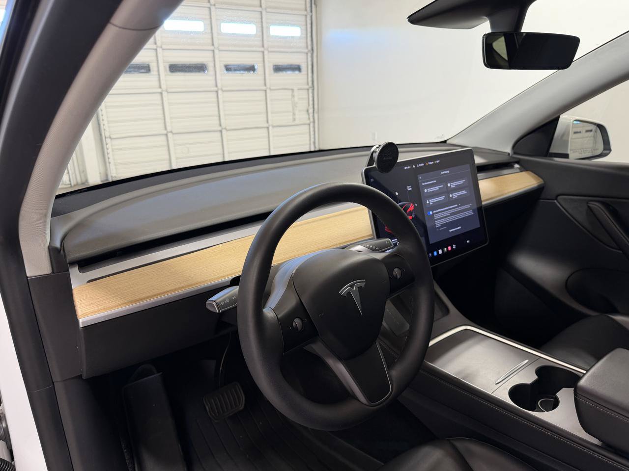Used 2021 Tesla Model Y Long Range AWD/4WD image 14