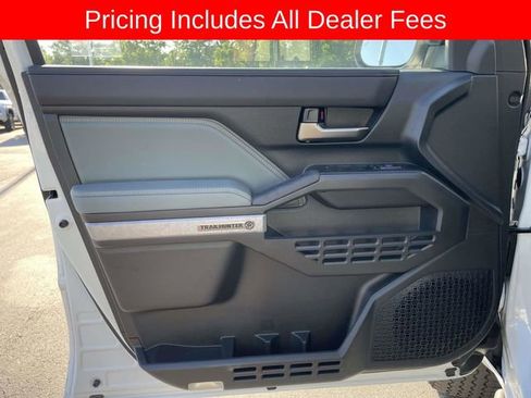 Used 2025 Toyota Tacoma 4x4 Double Cab Hybrid image 20