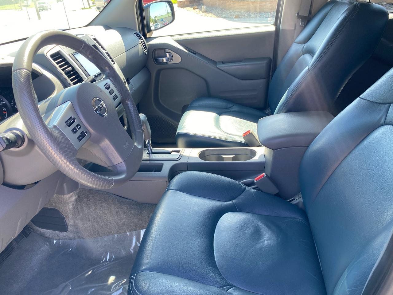 Used 2018 Nissan Frontier SV AWD/4WD image 15