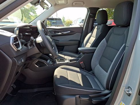 New 2026 Chevrolet TrailBlazer LS w/ LS Convenience Package FWD image 9