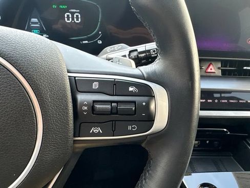 Certified 2024 Kia Sportage EX AWD/4WD image 21