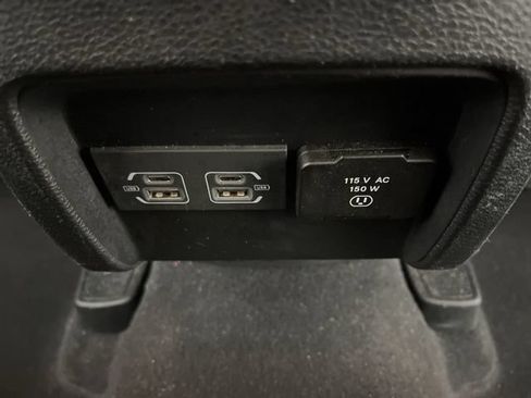 Used 2022 Jeep Cherokee Trailhawk w/ Comfort/Convenience Group AWD/4WD image 46
