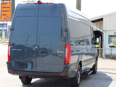 Used 2019 Mercedes-Benz Sprinter 170 image 8