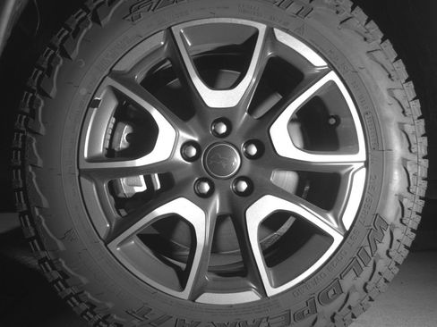 Used 2025 Jeep Compass Trailhawk AWD/4WD image 12