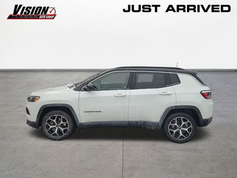Certified 2025 Jeep Compass Limited image 8