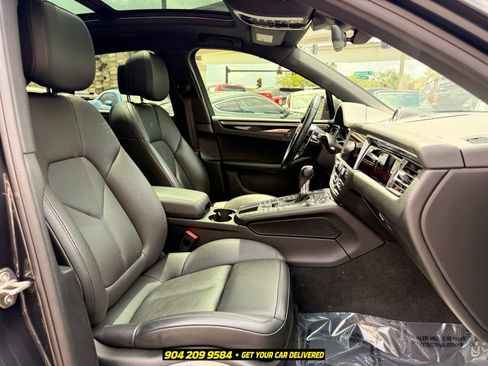 Used 2020 Porsche Macan AWD/4WD image 35
