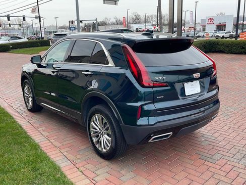 Used 2024 Cadillac XT4 Premium Luxury image 10