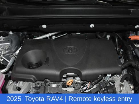 Used 2025 Toyota RAV4 LE AWD/4WD image 7