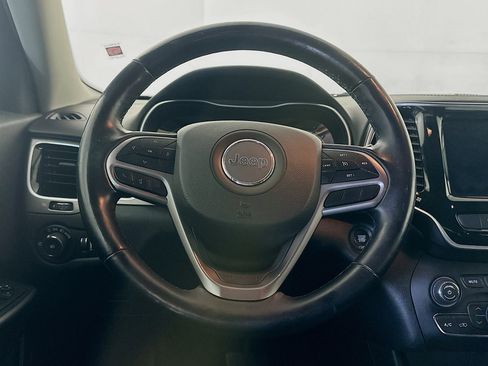 Used 2019 Jeep Cherokee Limited AWD/4WD image 18