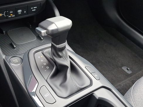 New 2025 Kia K4 EX image 10