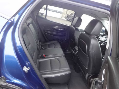 Used 2023 GMC Terrain SLT image 10