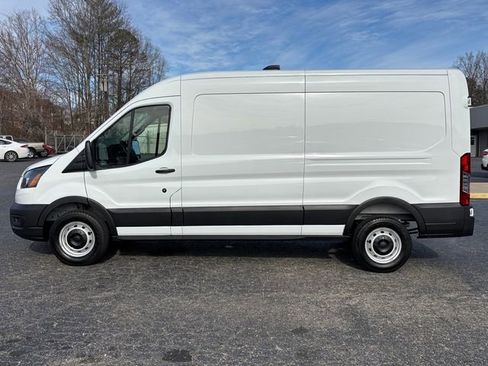 New 2026 Ford Transit 250 148 Medium Roof RWD image 16
