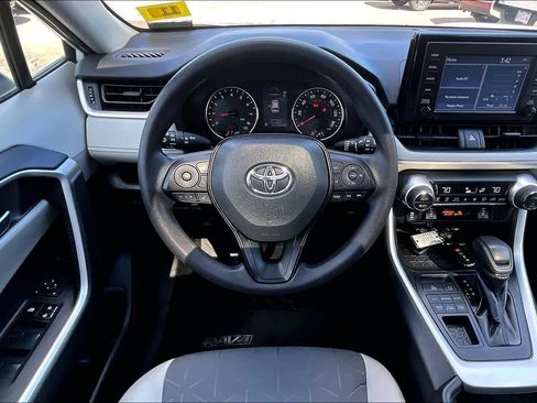 Used 2019 Toyota RAV4 XLE w/ Convenience Package AWD/4WD image 6