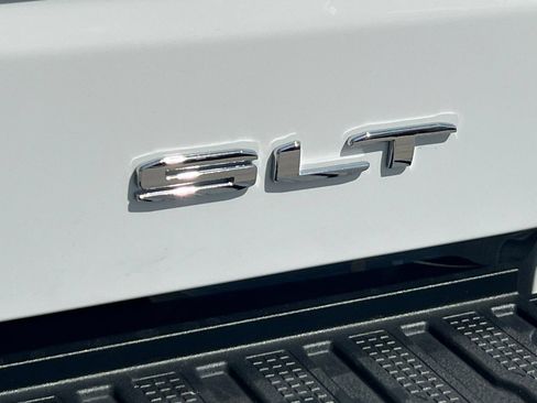 Used 2026 GMC Sierra 1500 SLT RWD image 38