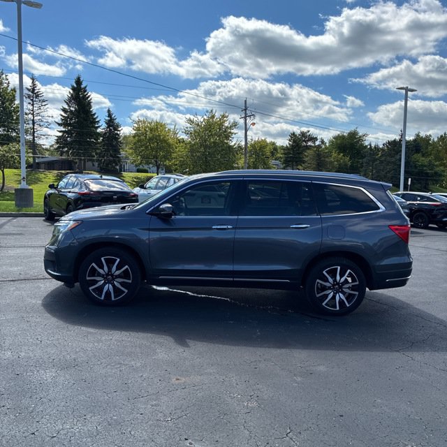 Used 2021 Honda Pilot Touring image 2