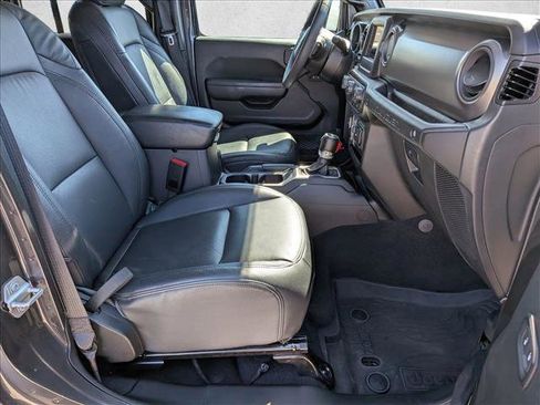 Used 2023 Jeep Wrangler Sport S image 21