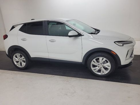 Used 2024 Buick Encore GX Preferred FWD image 11