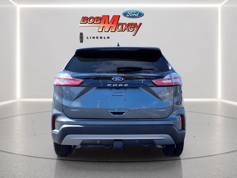 Used 2024 Ford Edge SEL w/ Convenience Package AWD/4WD image 6